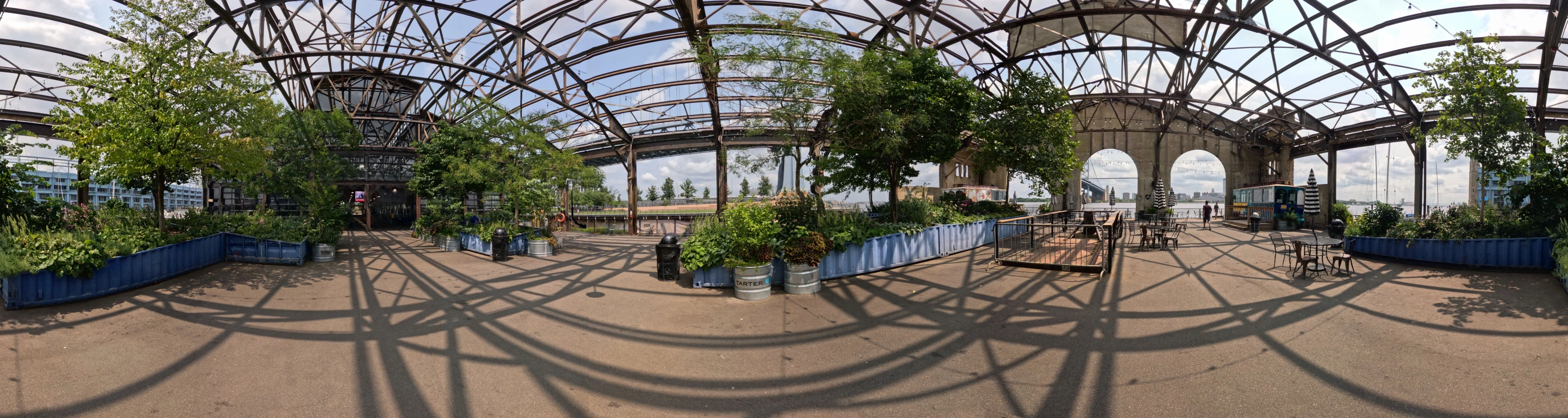 360° exo view with depth